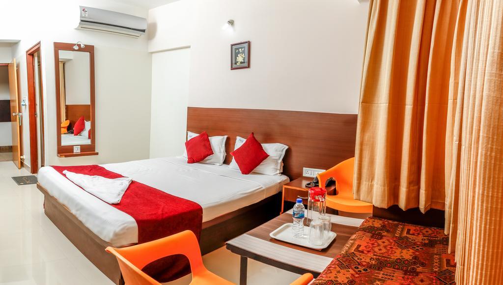 Hotel Pc Residency Mysore Extérieur photo